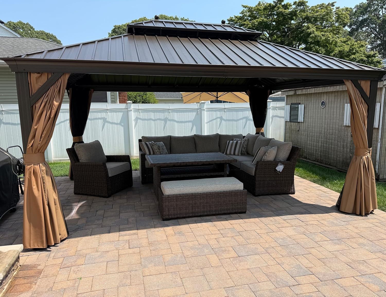 jardinito - Tonnelle aluminium série éclairée - 4,85x3,65 m - gouttière, rideaux moustiquaires, poteaux renforcés, bro