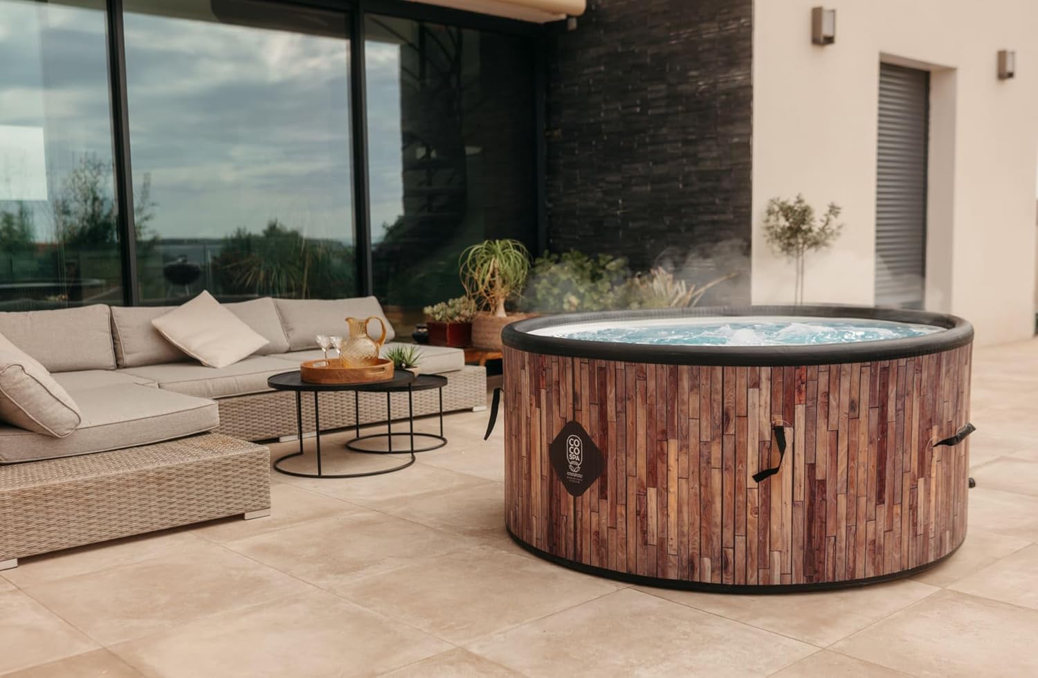 jardinito Bali Spa Gonflable - 150 cm de diamètre - 800 litres - Moteur 2240 W - 2 à 4 Personnes - Massage 140 Jets