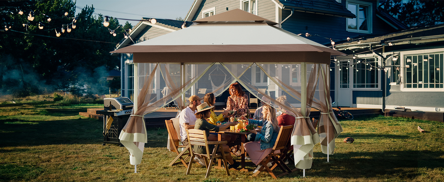 Pavillon avec 4 moustiquaires