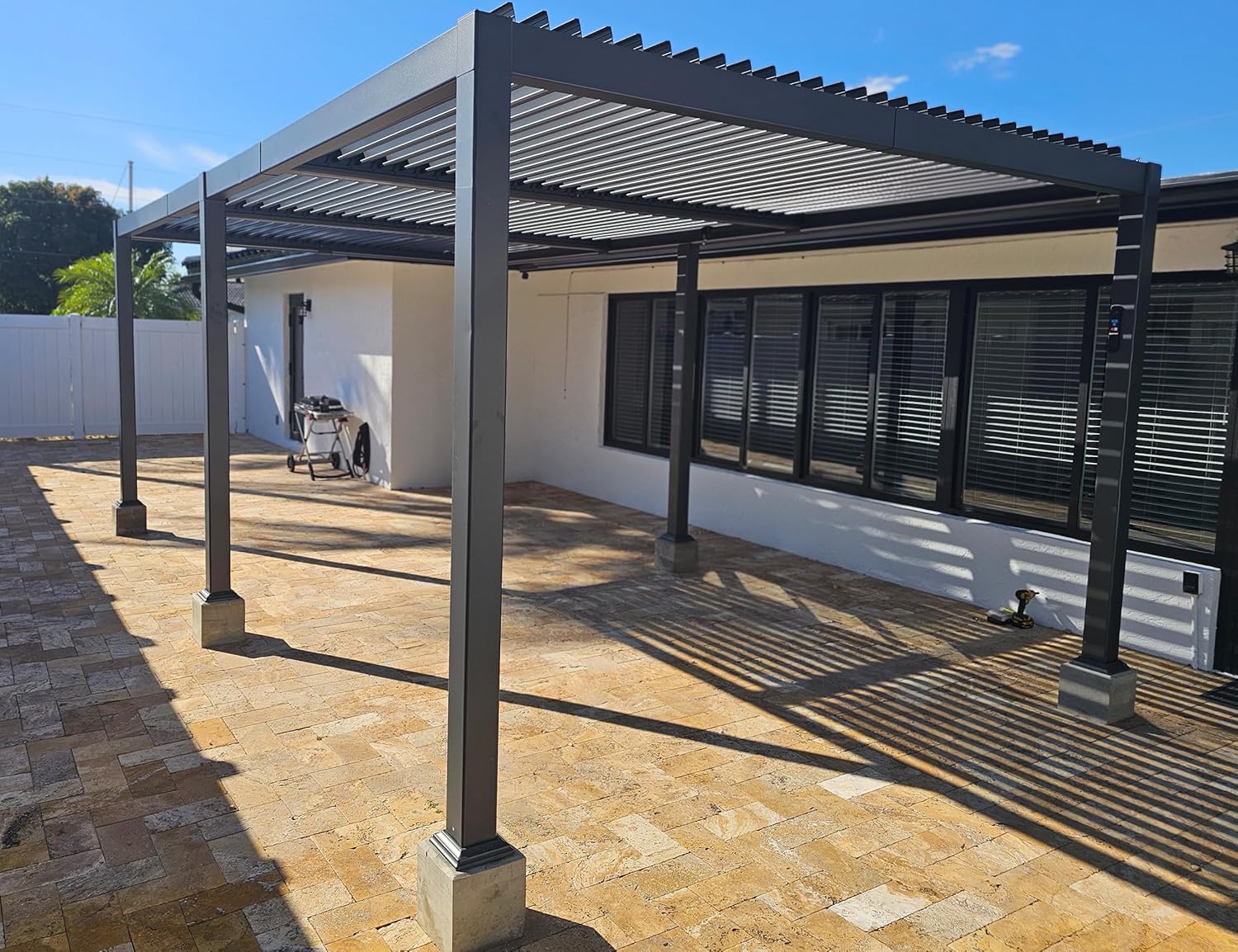jardinito - pergola bioclimatique - 3,5x6,35m - aluminium, lames orientables, résistante intempéries
